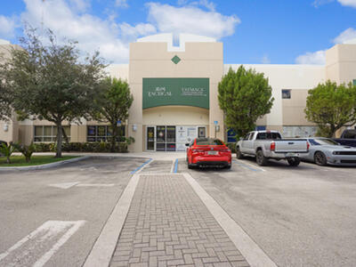 10101 W Lantana Road, Lake Worth, FL 33449