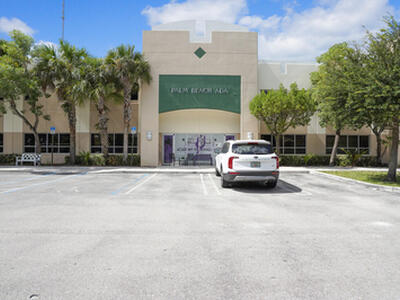 10101 W Lantana Road, Lake Worth, FL 33449