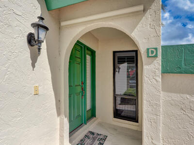 6 Lexington Lane E, Palm Beach Gardens, FL 33418