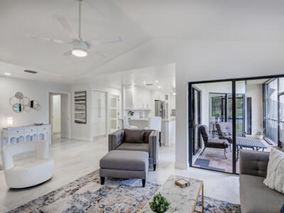 6 Lexington Lane E, Palm Beach Gardens, FL 33418