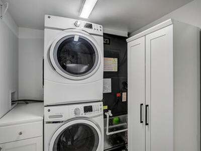 6 Lexington Lane E, Palm Beach Gardens, FL 33418