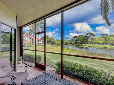 6 Lexington Lane E, Palm Beach Gardens, FL 33418