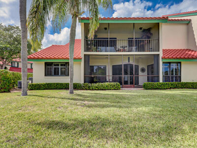 6 Lexington Lane E, Palm Beach Gardens, FL 33418