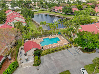 6 Lexington Lane E, Palm Beach Gardens, FL 33418