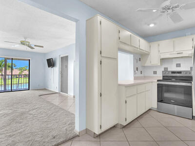 826 Sky Pine Way, Greenacres, FL 33415