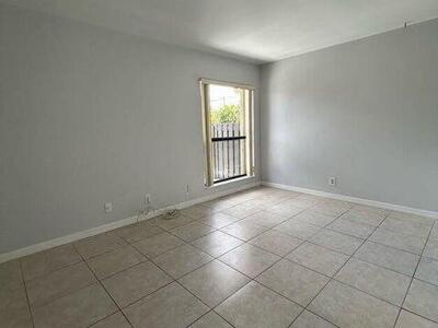 725 Sunny Pine Way, Greenacres, FL 33415