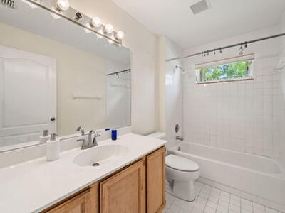 300 Hammocks Trail, Greenacres, FL 33413