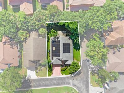 300 Hammocks Trail, Greenacres, FL 33413