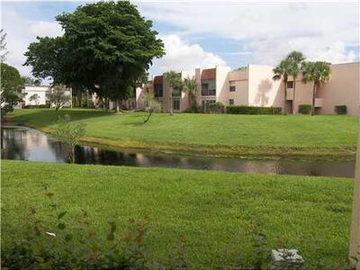 2901 Fiore Way, Delray Beach, FL 33445