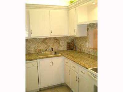 2901 Fiore Way, Delray Beach, FL 33445