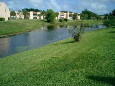 2901 Fiore Way, Delray Beach, FL 33445