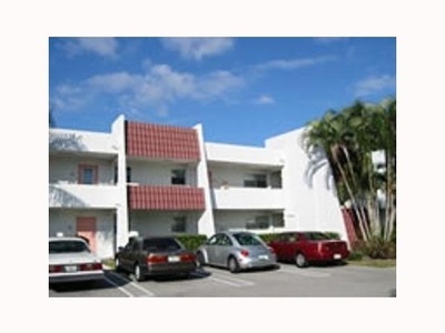 2901 Fiore Way, Delray Beach, FL 33445