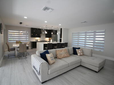 2548 SE 14th Street E, Pompano Beach, FL 33062