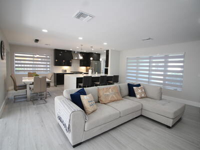 2548 SE 14th Street E, Pompano Beach, FL 33062