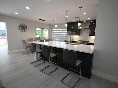 2548 SE 14th Street E, Pompano Beach, FL 33062