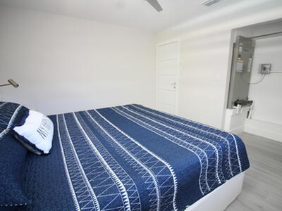 2548 SE 14th Street E, Pompano Beach, FL 33062