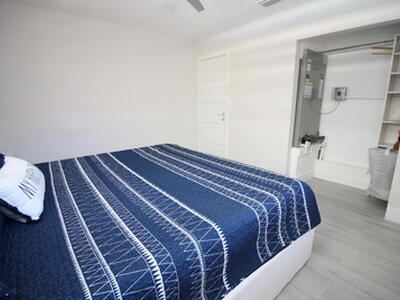 2548 SE 14th Street E, Pompano Beach, FL 33062