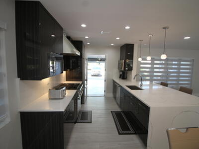 2548 SE 14th Street E, Pompano Beach, FL 33062