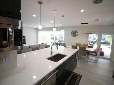 2548 SE 14th Street E, Pompano Beach, FL 33062