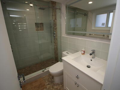 2548 SE 14th Street E, Pompano Beach, FL 33062