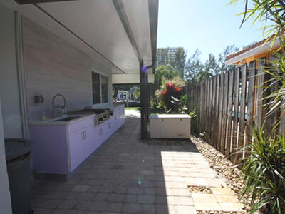 2548 SE 14th Street E, Pompano Beach, FL 33062