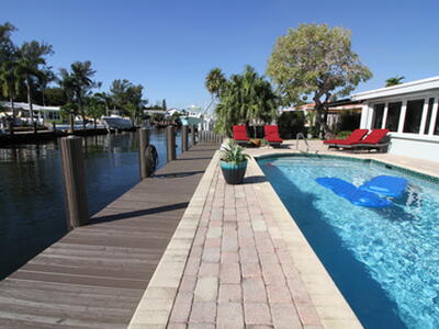 2548 SE 14th Street E, Pompano Beach, FL 33062