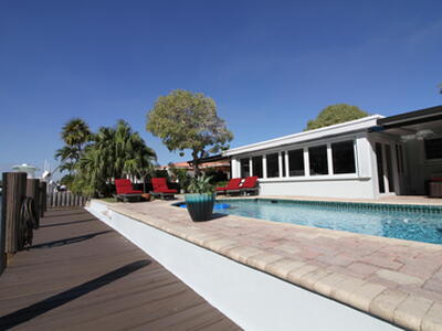 2548 SE 14th Street E, Pompano Beach, FL 33062