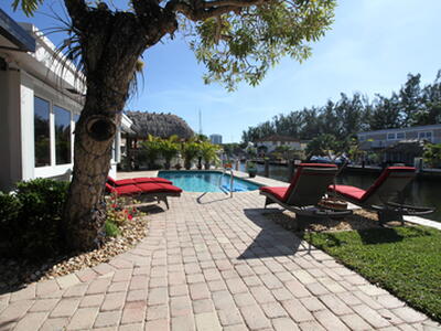 2548 SE 14th Street E, Pompano Beach, FL 33062