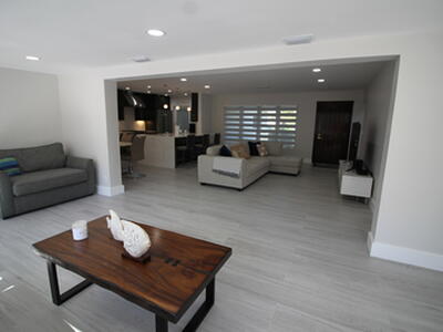 2548 SE 14th Street E, Pompano Beach, FL 33062