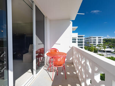 2840 S Ocean Boulevard, Palm Beach, FL 33480