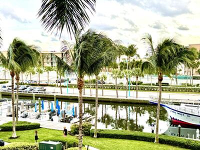 625 Casa Loma Boulevard, Boynton Beach, FL 33435