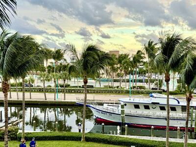 625 Casa Loma Boulevard, Boynton Beach, FL 33435