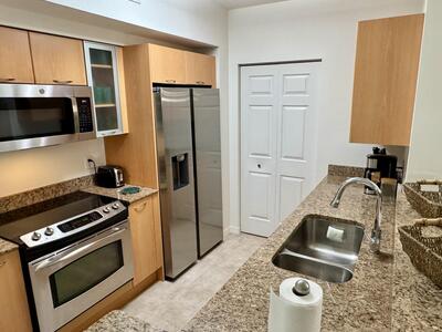 625 Casa Loma Boulevard, Boynton Beach, FL 33435