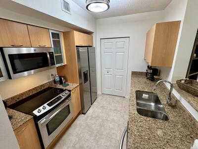 625 Casa Loma Boulevard, Boynton Beach, FL 33435