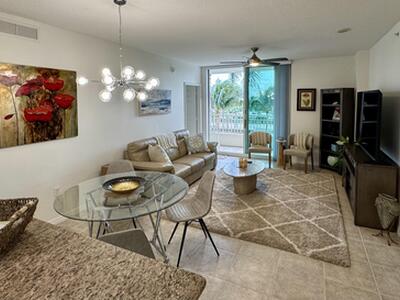 625 Casa Loma Boulevard, Boynton Beach, FL 33435