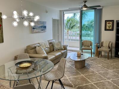 625 Casa Loma Boulevard, Boynton Beach, FL 33435