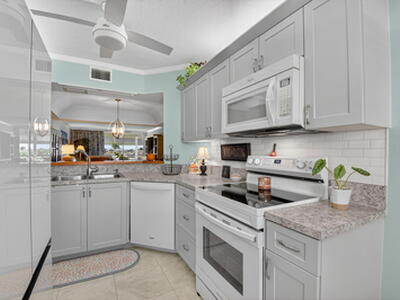 23279 Barwood Lane, Boca Raton, FL 33428