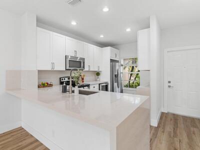 6427 Park Lake Circle