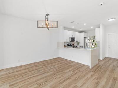 6427 Park Lake Circle, Boynton Beach, FL 33437