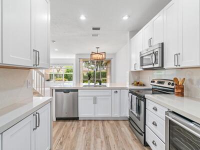 6427 Park Lake Circle, Boynton Beach, FL 33437