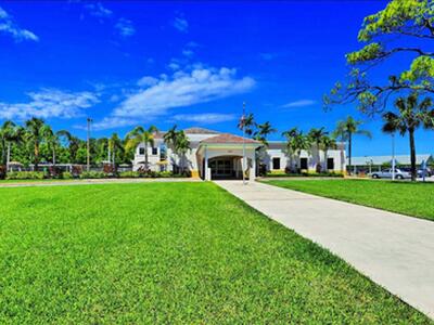 94 Northampton E, West Palm Beach, FL 33417