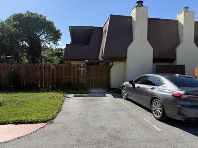 3522 Gardens East Drive