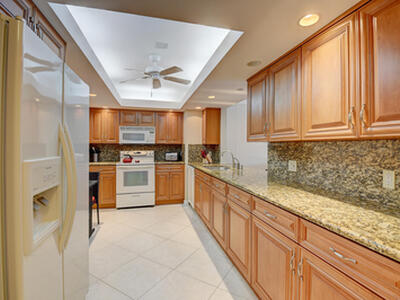 4748 S Ocean Boulevard, Highland Beach, FL 33487