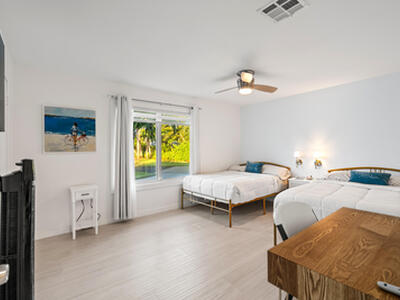 9165 SE Yacht Club Circle, Hobe Sound, FL 33455