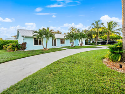 9165 SE Yacht Club Circle, Hobe Sound, FL 33455