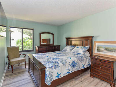 150 Pineview Road, Jupiter, FL 33469