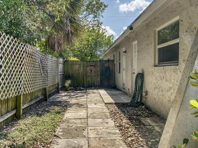 1320 Wellington Street, West Palm Beach, FL 33401