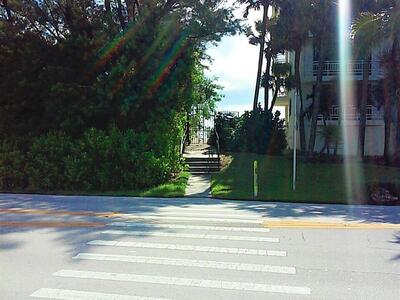 2121 N Ocean Boulevard, Boca Raton, FL 33431