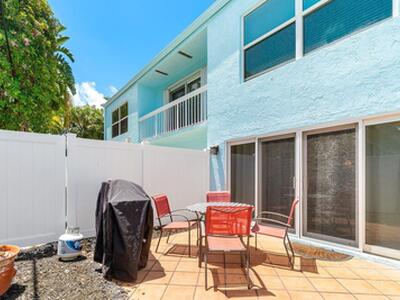 842 SE 19th Avenue, Deerfield Beach, FL 33441