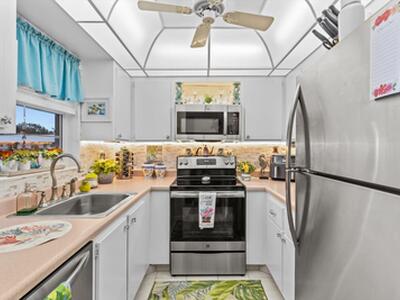 2929 SE Ocean Boulevard, Stuart, FL 34996